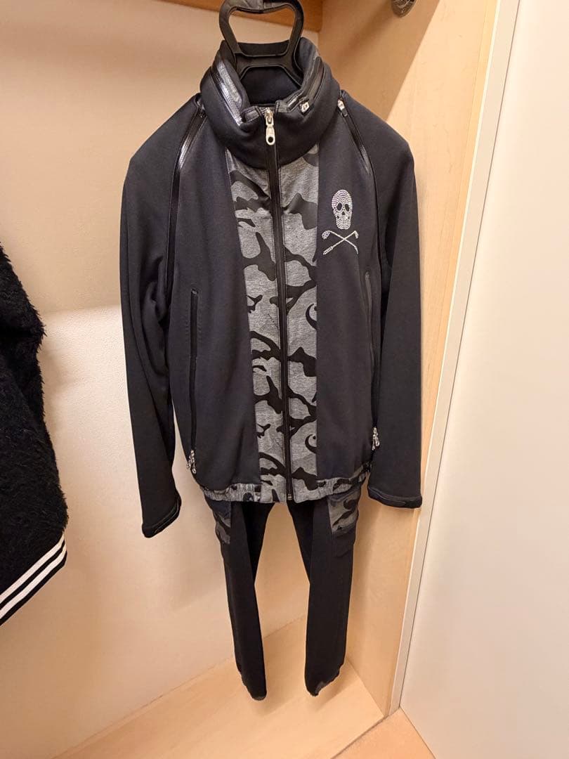 マークアンドロナ　ジャージセットアップ