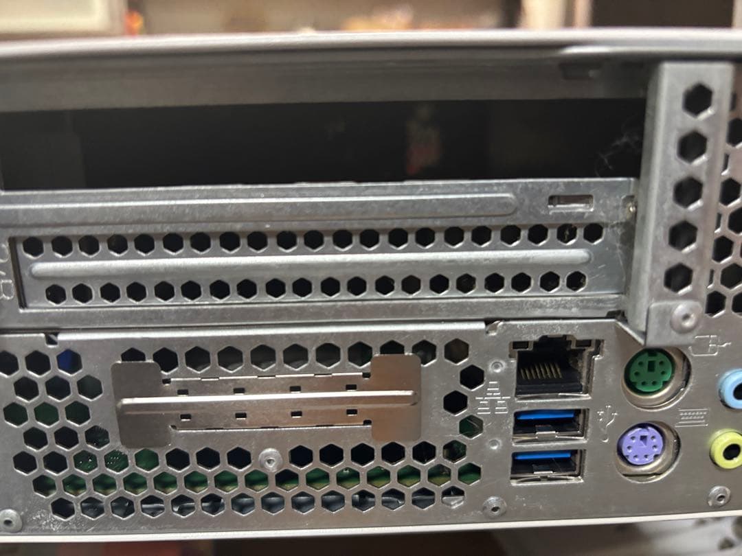 富士通 ESPRIMO D587/R デスクトップPC i7 7700