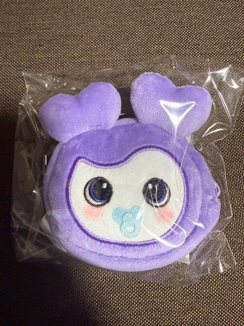 TWICE サナ　ベイビー　サブリー　イヤホンポーチ