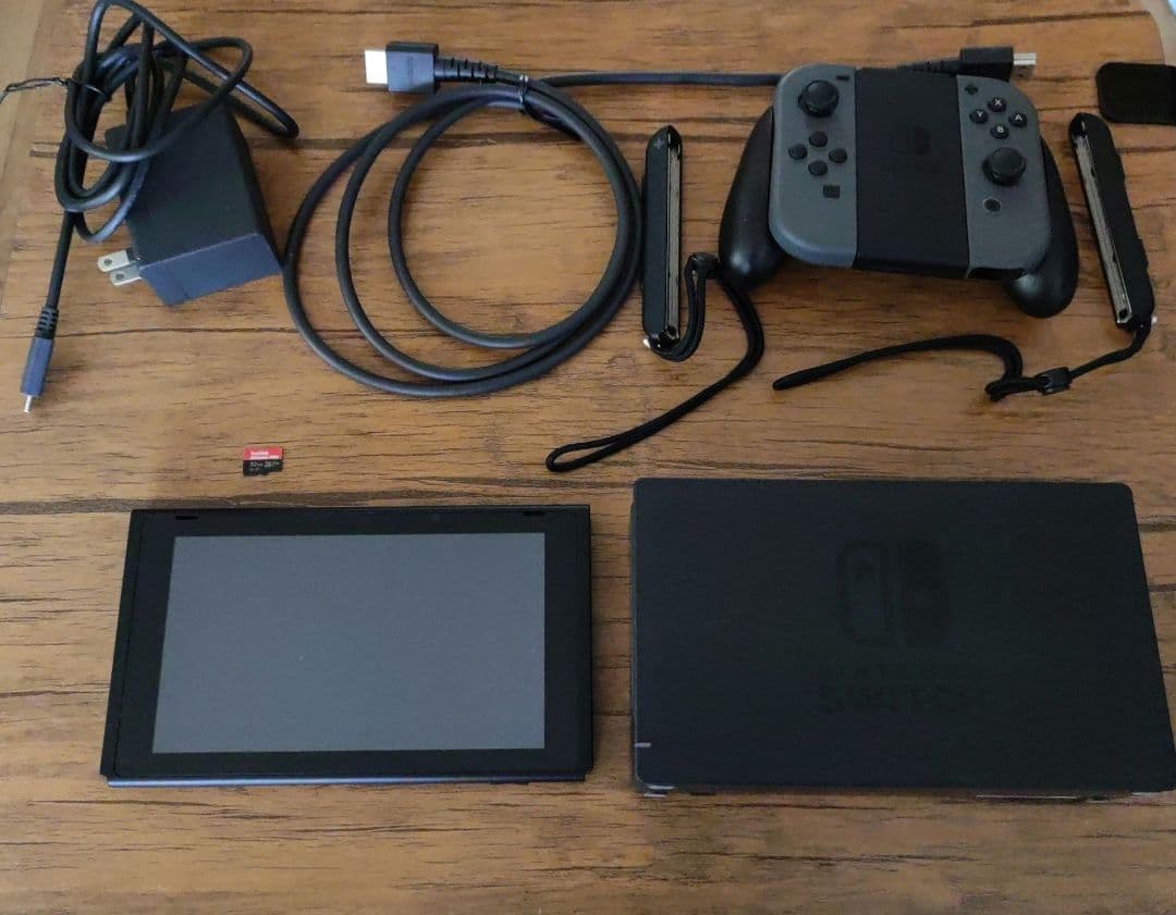 Nintendo Switch 本体 キャリングケース、SDカード付