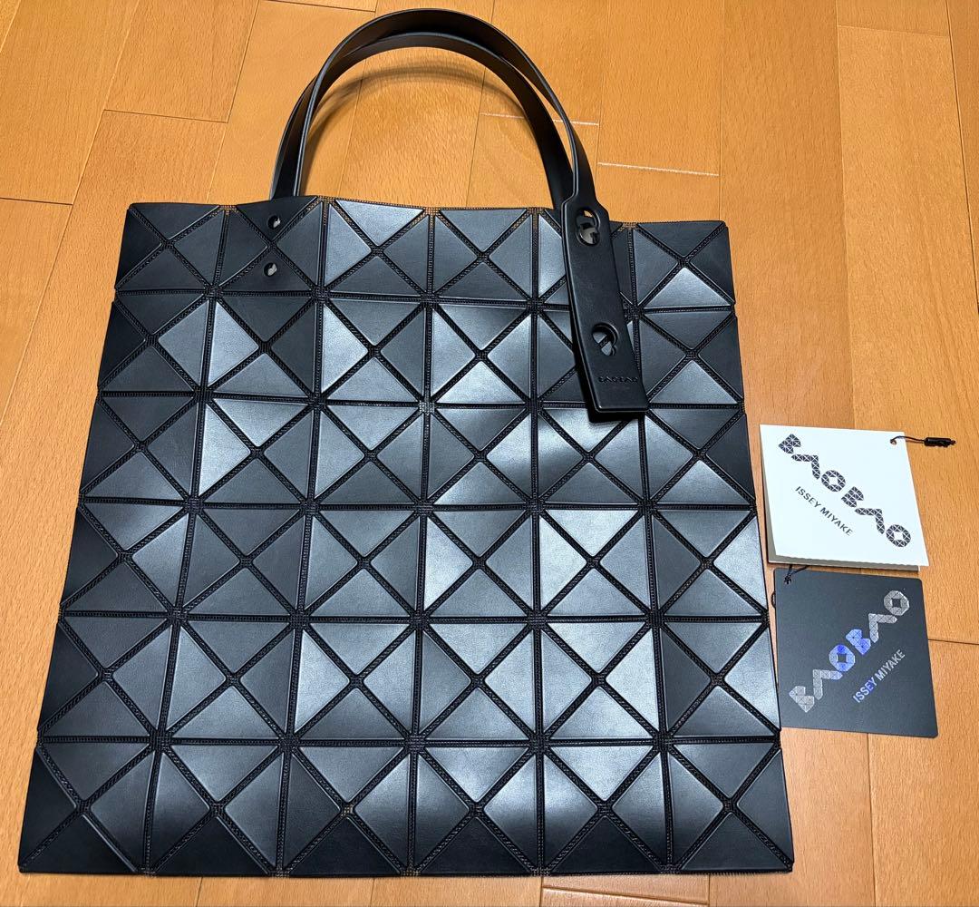 美品⭕️BAOBAO ISSEY MIYAKE LUCENT MATTE ブラック