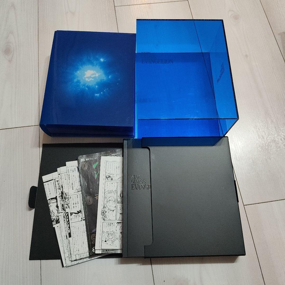 新世紀エヴァンゲリオン Blu-ray BOX〈期間限定生産・10枚組〉