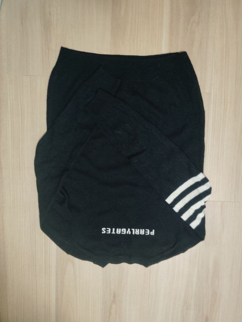 PERLIGATES 黒ネイビーセーター ストライプ袖