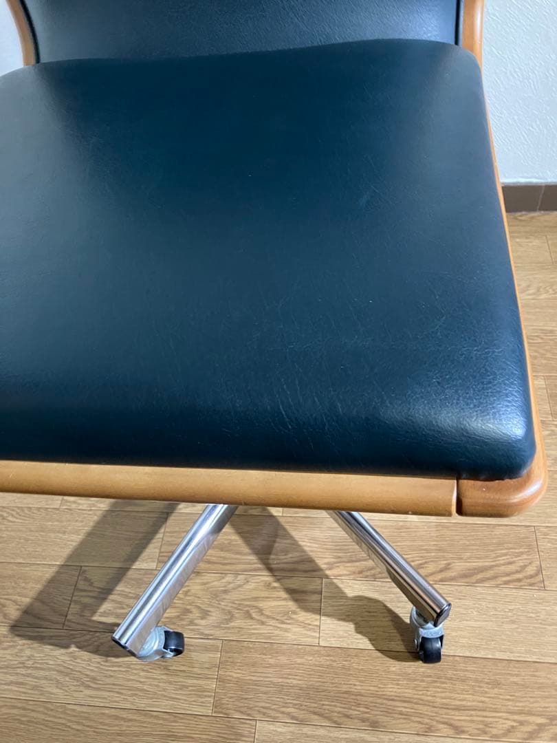 KARIMOKU カリモク家具 デスクチェア　キャスター　椅子 XS0261JS