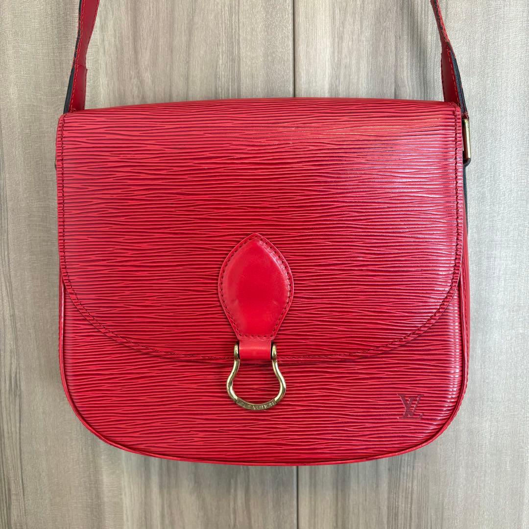 ルイヴィトン　LOUIS VUITTON エピ サンクルー　ショルダーバッグ