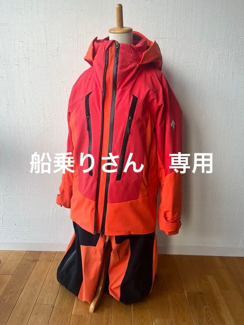 DESCENTE デサント　スキーウェアデモモデル