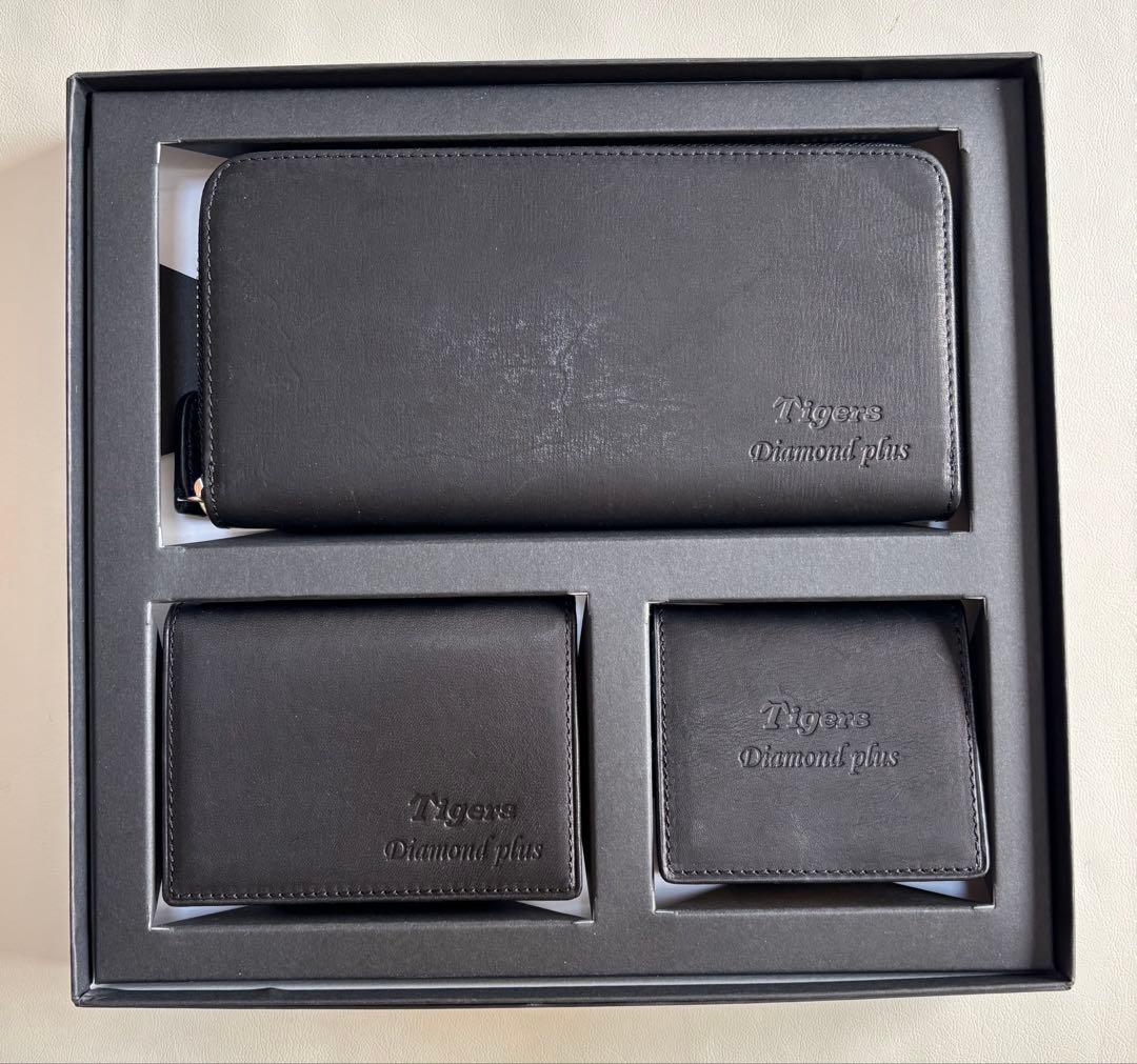 【阪神タイガースファンクラブ限定グッズ】ケース・名刺入れ・財布の3点セット