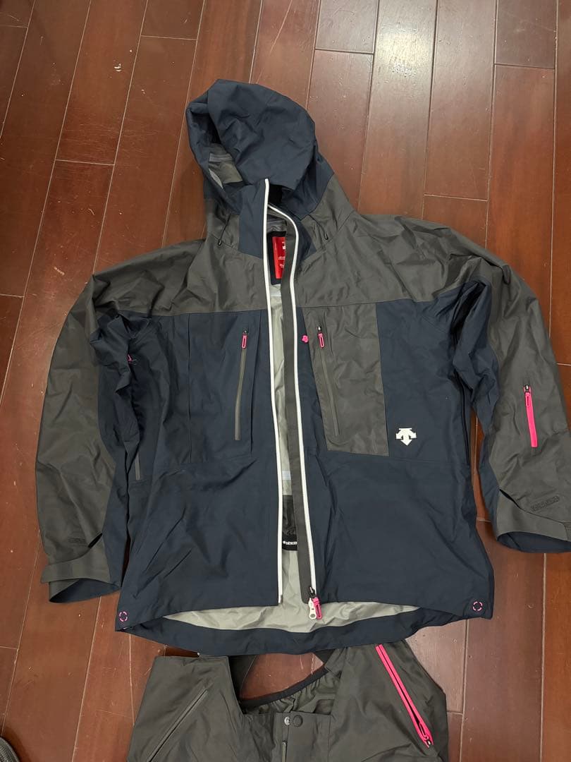 DESCENTE スキーウェア 上下セット