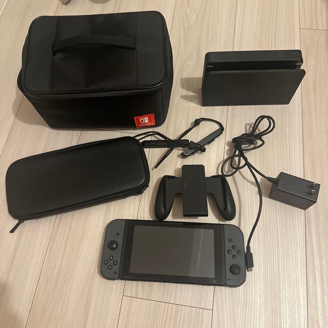 Nintendo Switch グレー本体　ケース付き