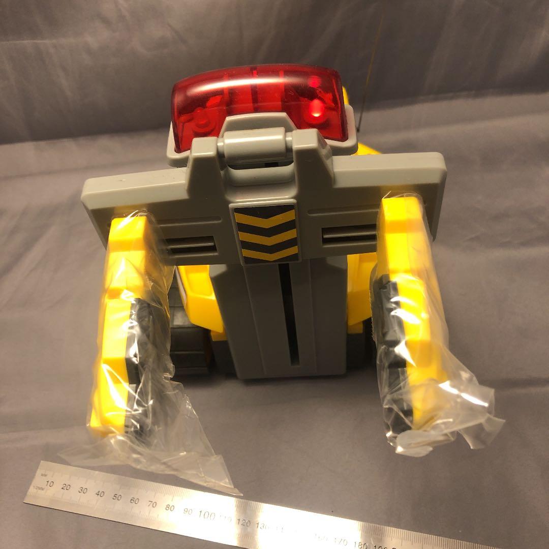 J*d様 珍品ラジコン　グリッパーリフト　送信機はジョイパッドタイプです！