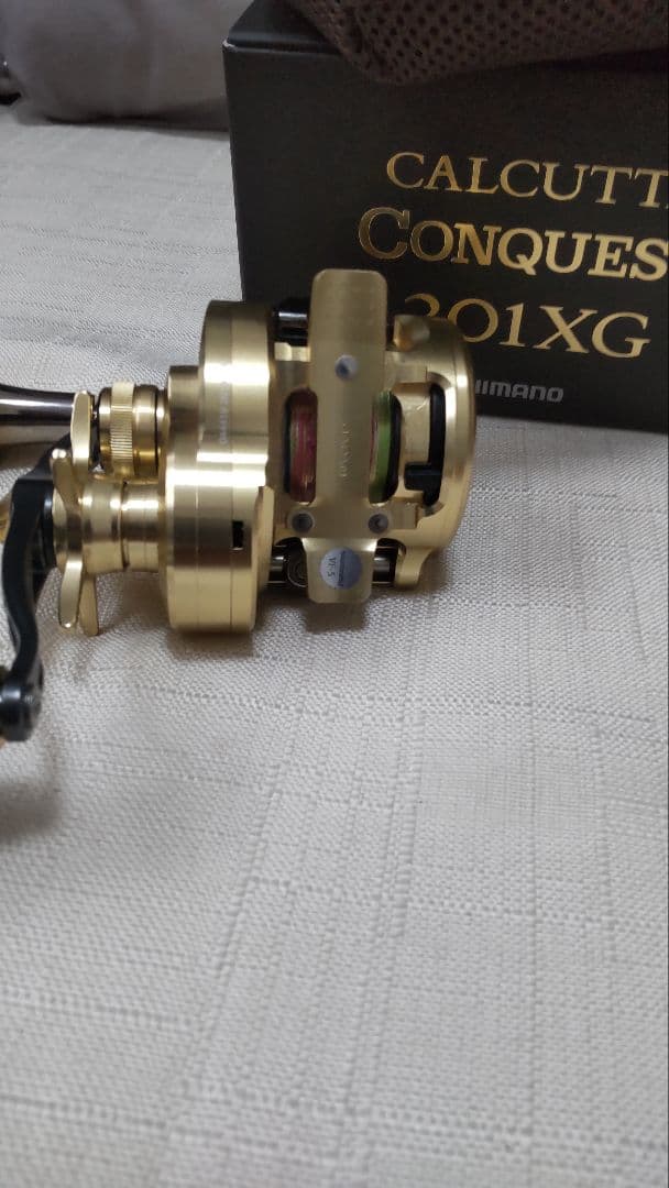 シマノ　カルカッタコンクエスト201xg リブレハンドル付き