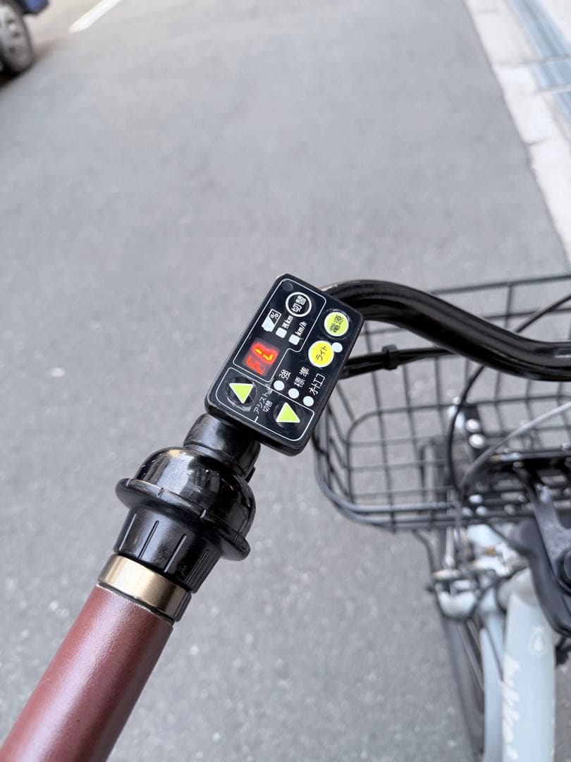 大阪府　子供乗せ　ブリヂストン　電動アシスト自転車 チャイルドシート付き グレー