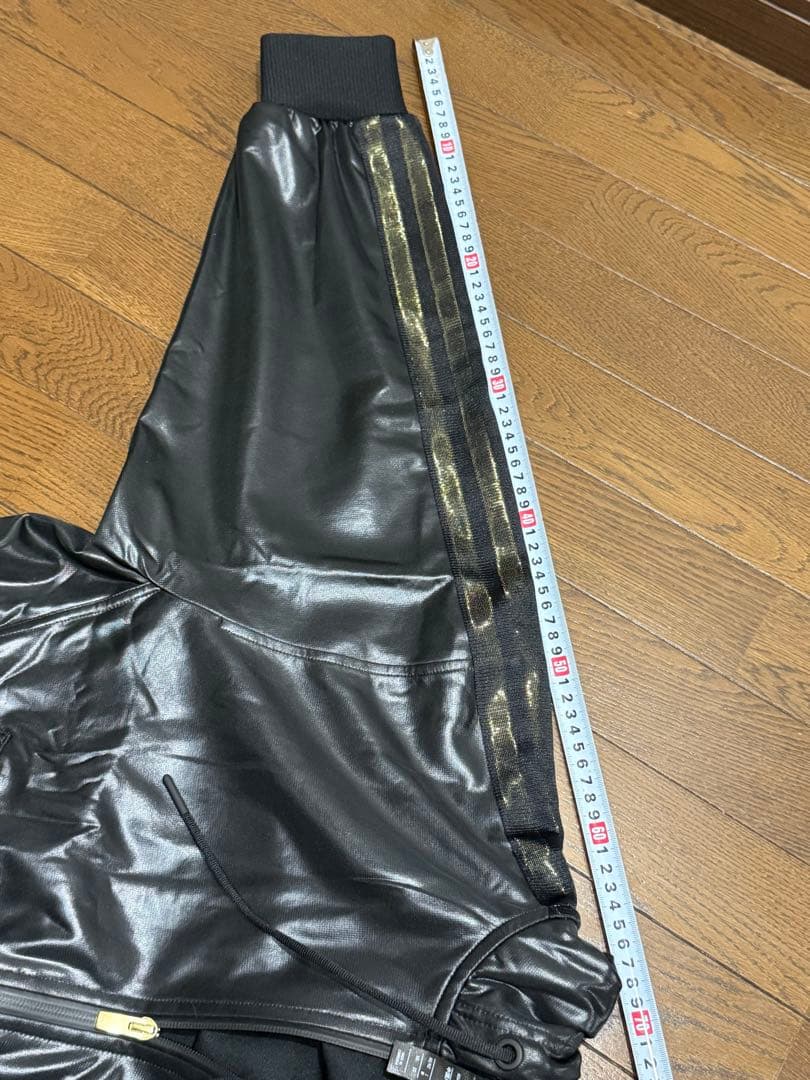 adidas フード付き コーティング ジャケット ジャージ ブラック