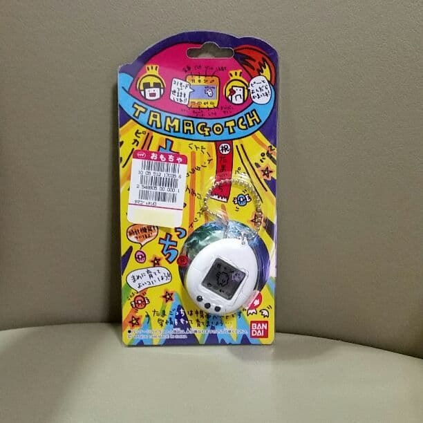 《新品未開封品》初代 たまごっち レア 白