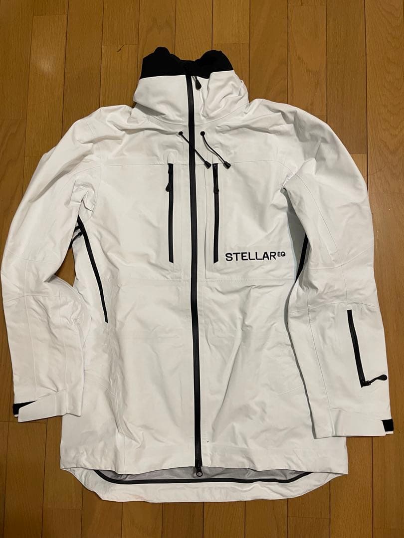 日本未入荷　STELLAR EQUIPMENT スキーウェア　レディース