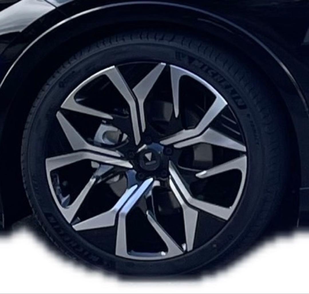 21インチ ブラック/シルバー ホイール