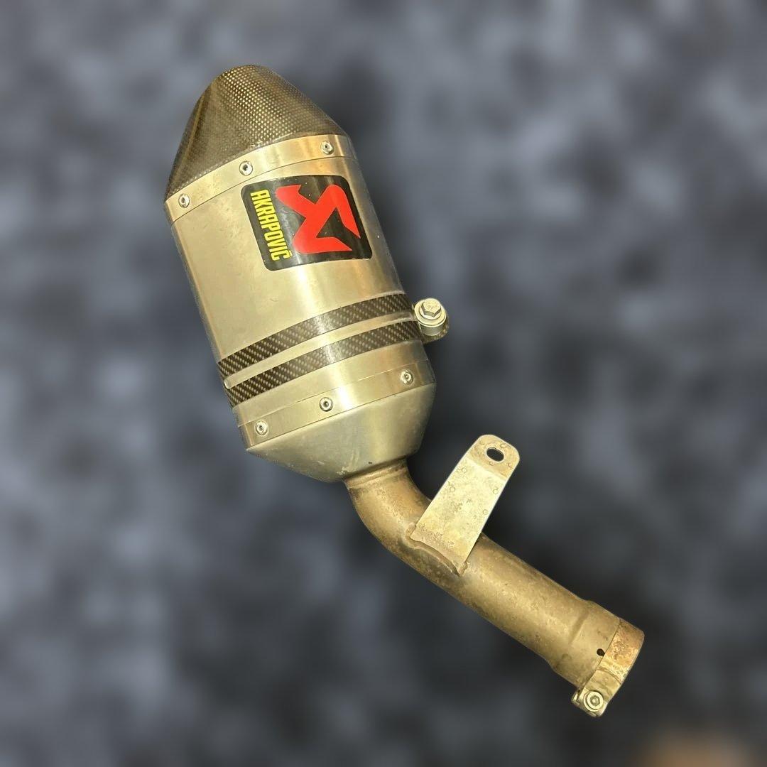 t*様 アクラポビッチ　スリップオンマフラー AKRAPOVIC