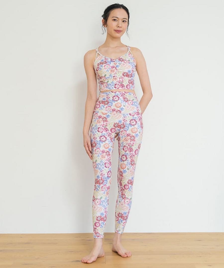 【新品タグ付き】SUKALA エンブロイダリープリントレギンス マルチピンク M