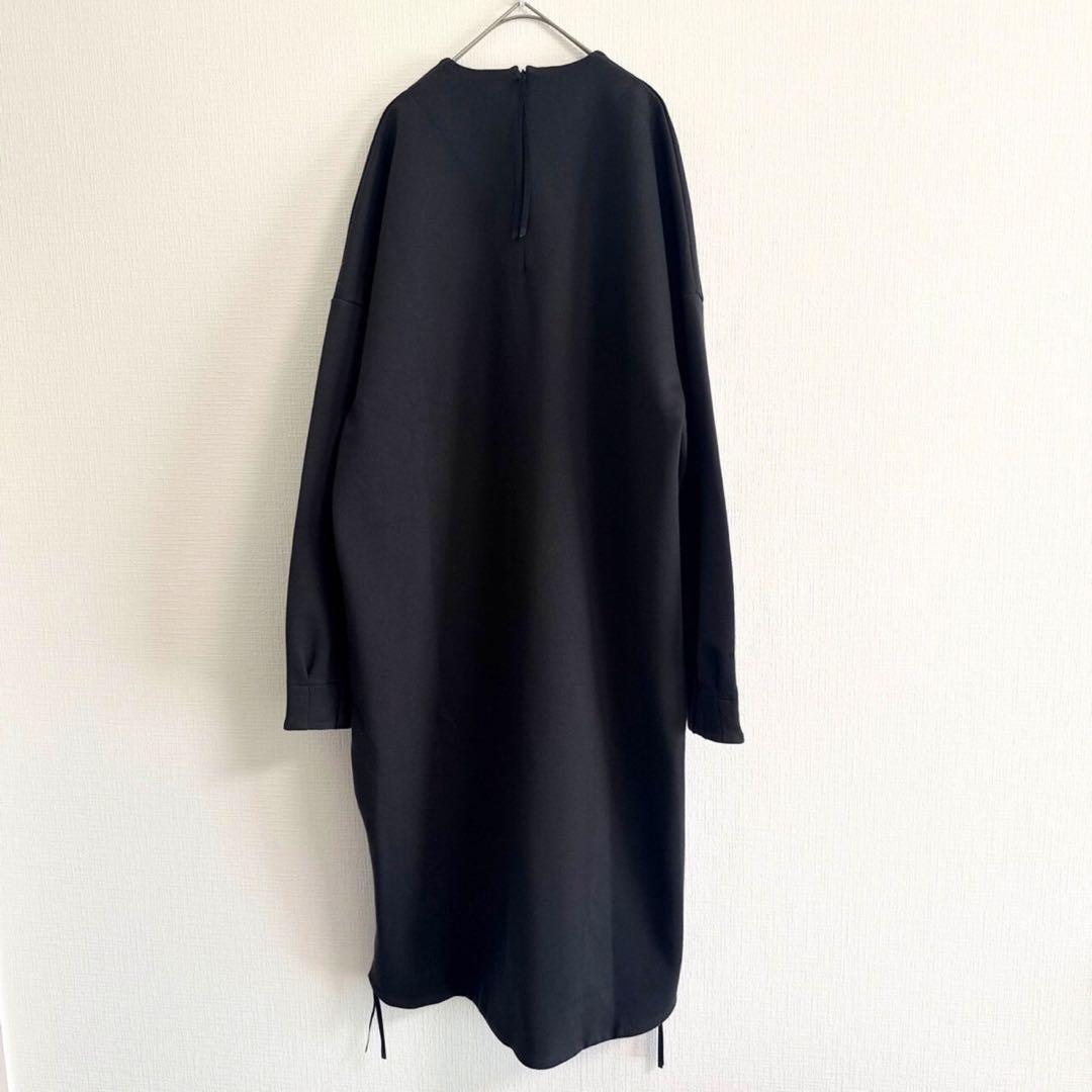 HYKE 近年 サイドジップワンピースドレス ハイク ブラック