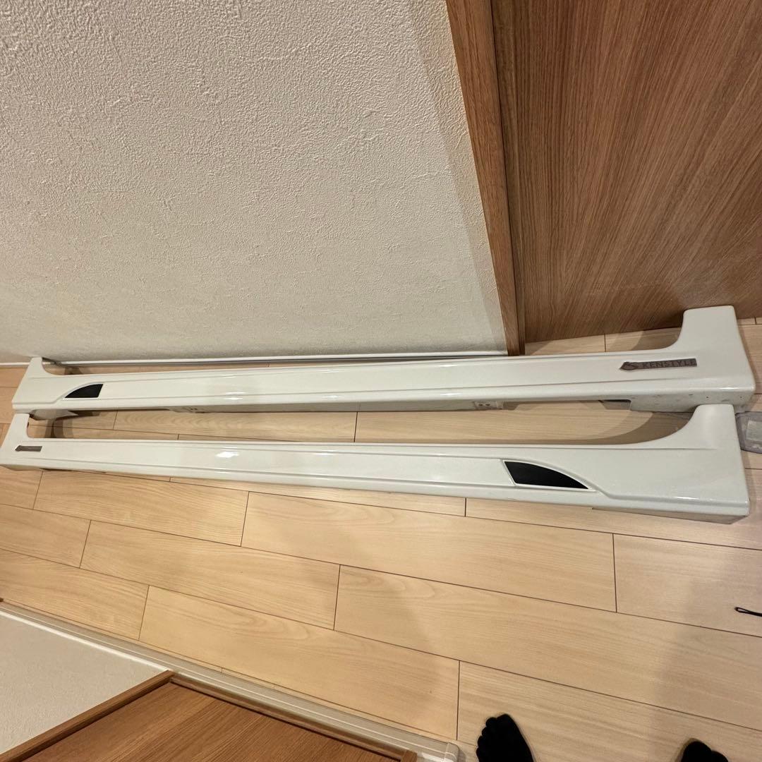 生産終了品 レア プリウス α ケンスタイル サイド ステップ エアロ 左右