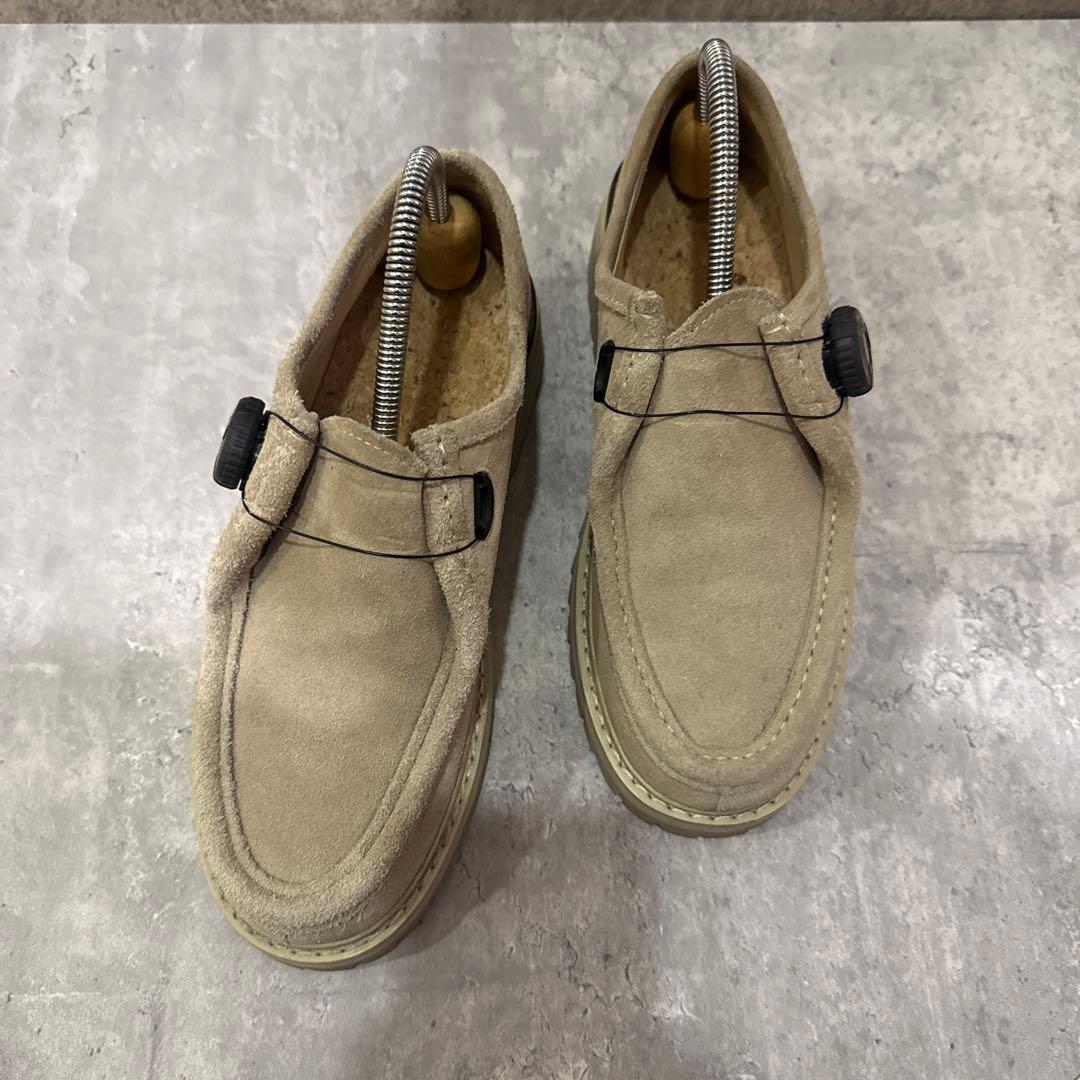 pg knock ベージュ スエード モカシン ダイヤル式　playground