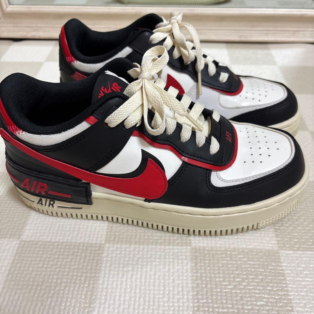 ナイキ NIKE ウィメンズ AF1シャドウ 24cm