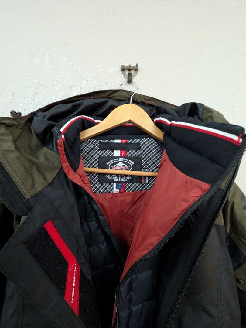 クシタニ　ウィンターアメニタジャケット　Ｌサイズ　オリーブ/ブラック