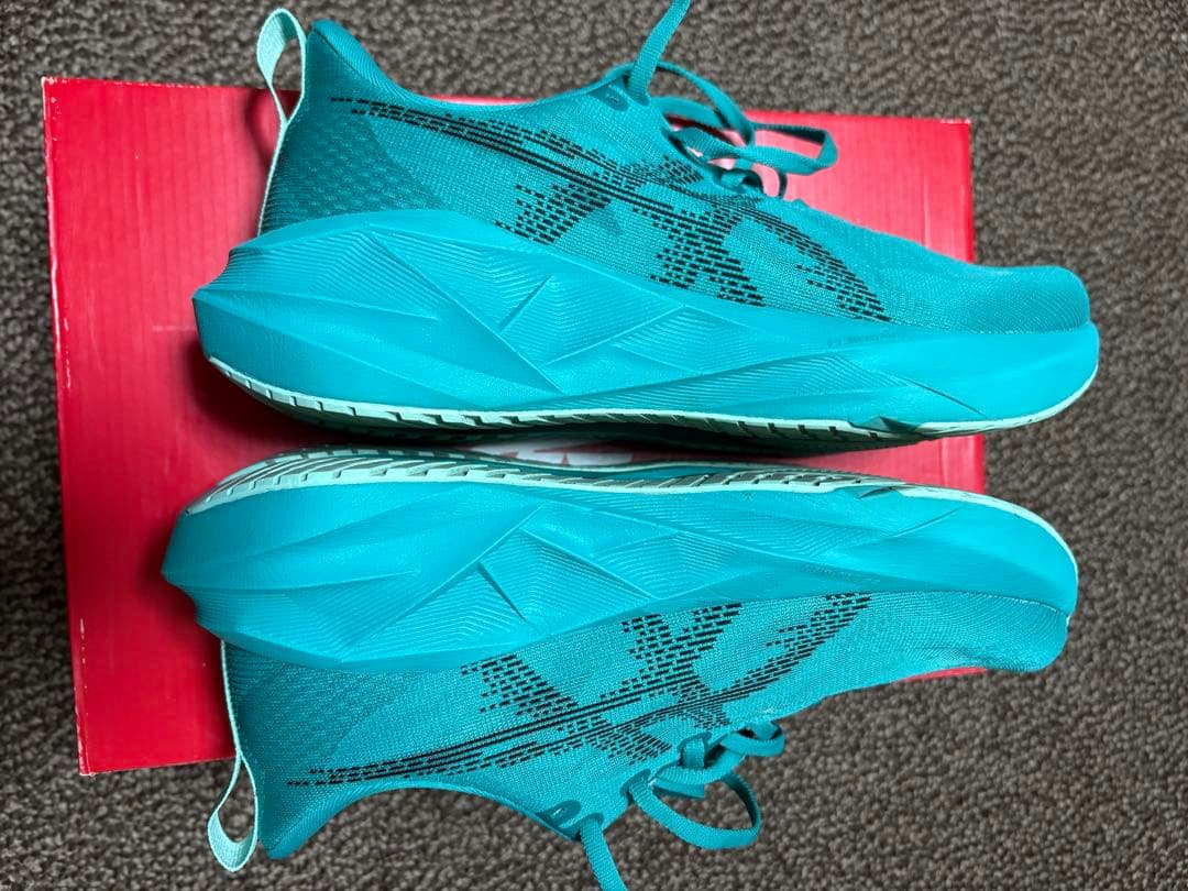 アシックス NOVA BLAST5 ノヴァブラスト5 26.0