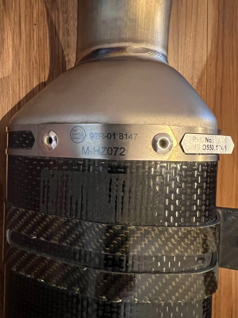 AKRAPOVIC カーボンファイバー マフラー　現行型　 S1000XR