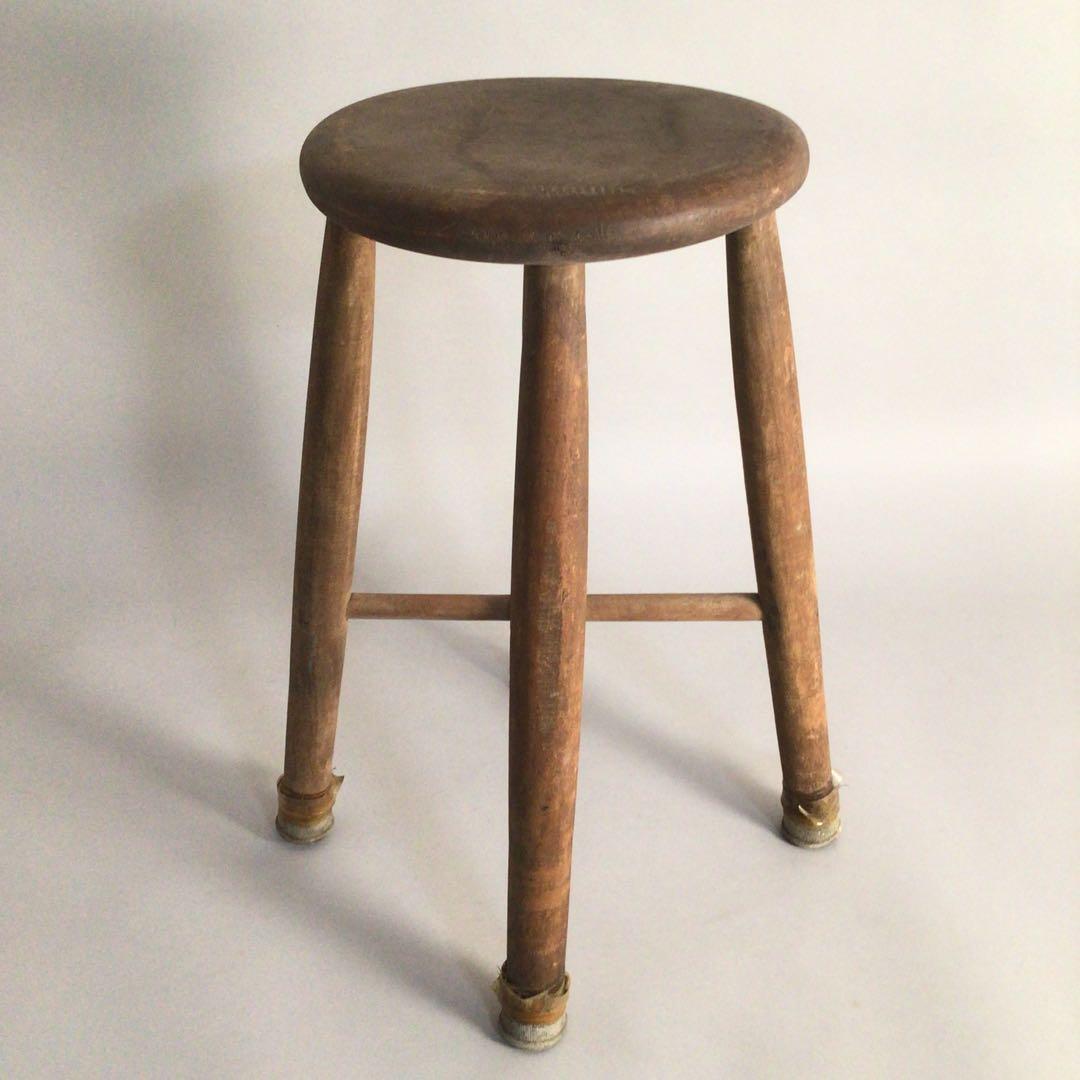 No4185 古道具　丸椅子　木製スツール　昭和　古家具　アンティーク　送料無料