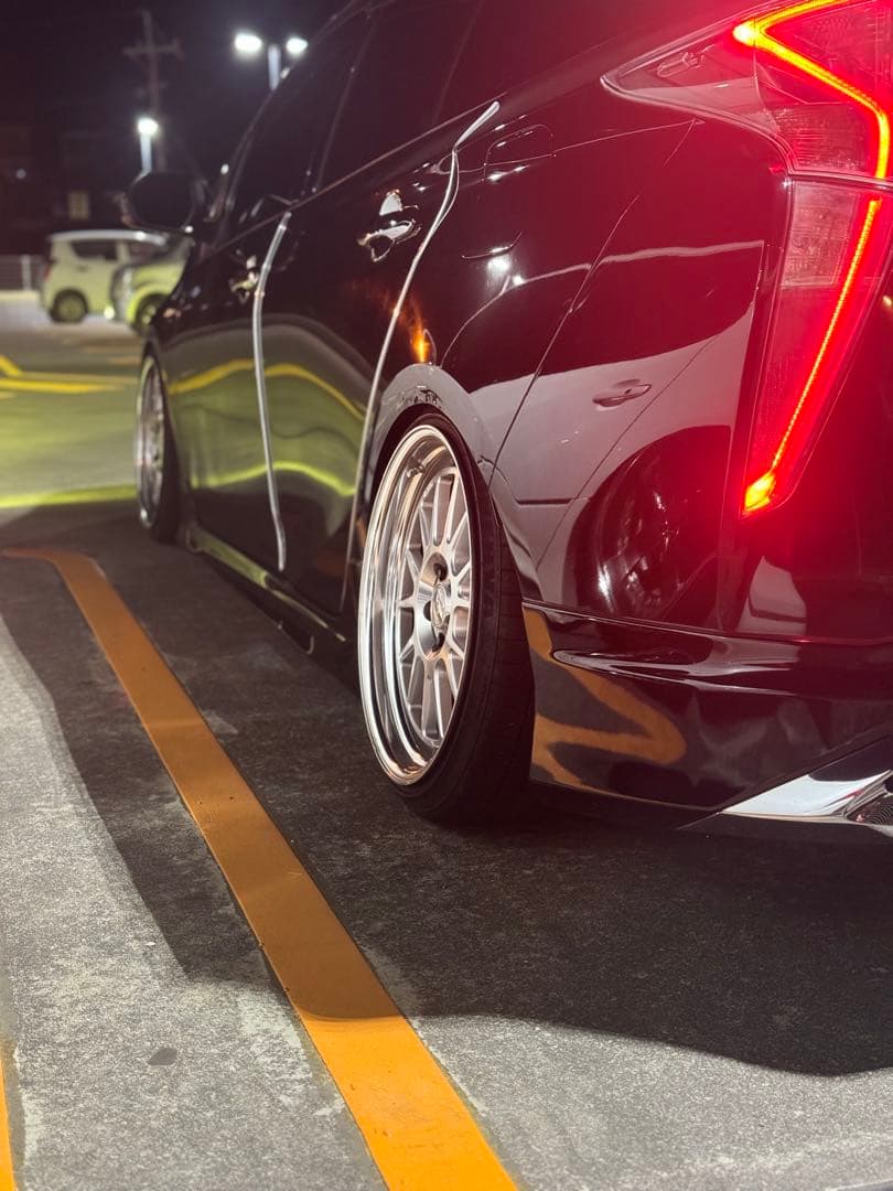 18インチ シルバー