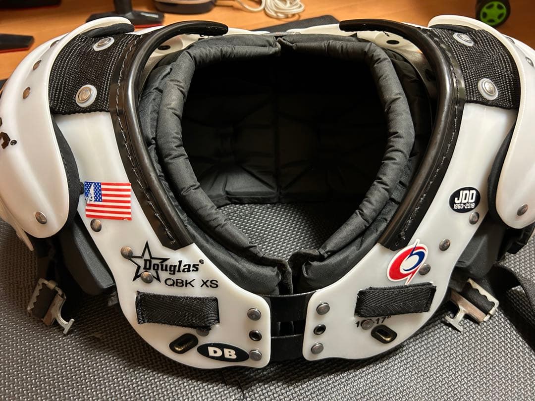 ショルダーDouglas QBk xs