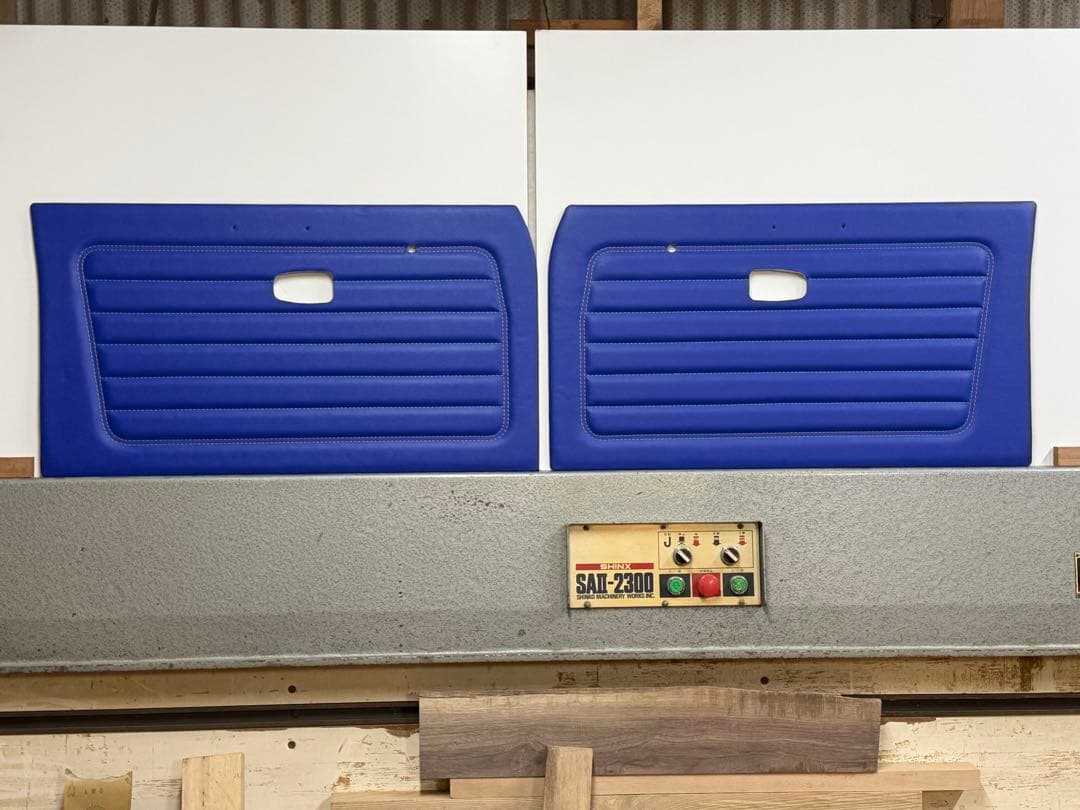 つかさサニートラック GB122 左右ドア内張りブルーステッチ黄色A´