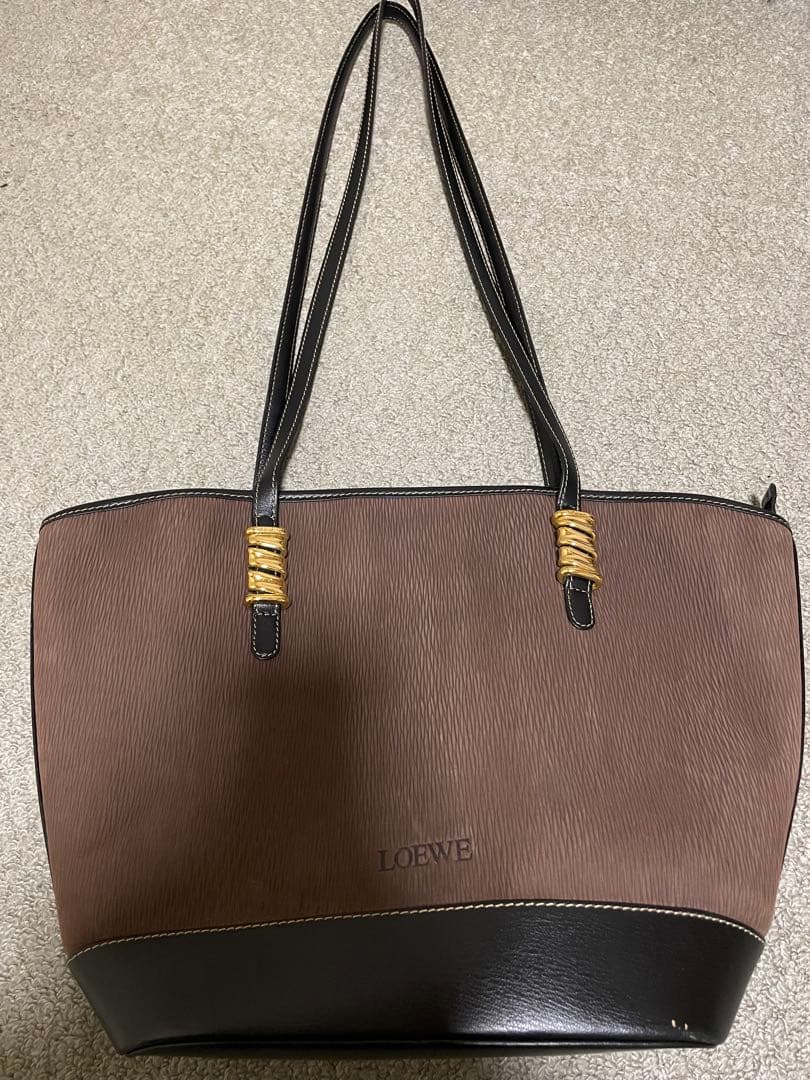 LOEWE ベラスケストートバッグ