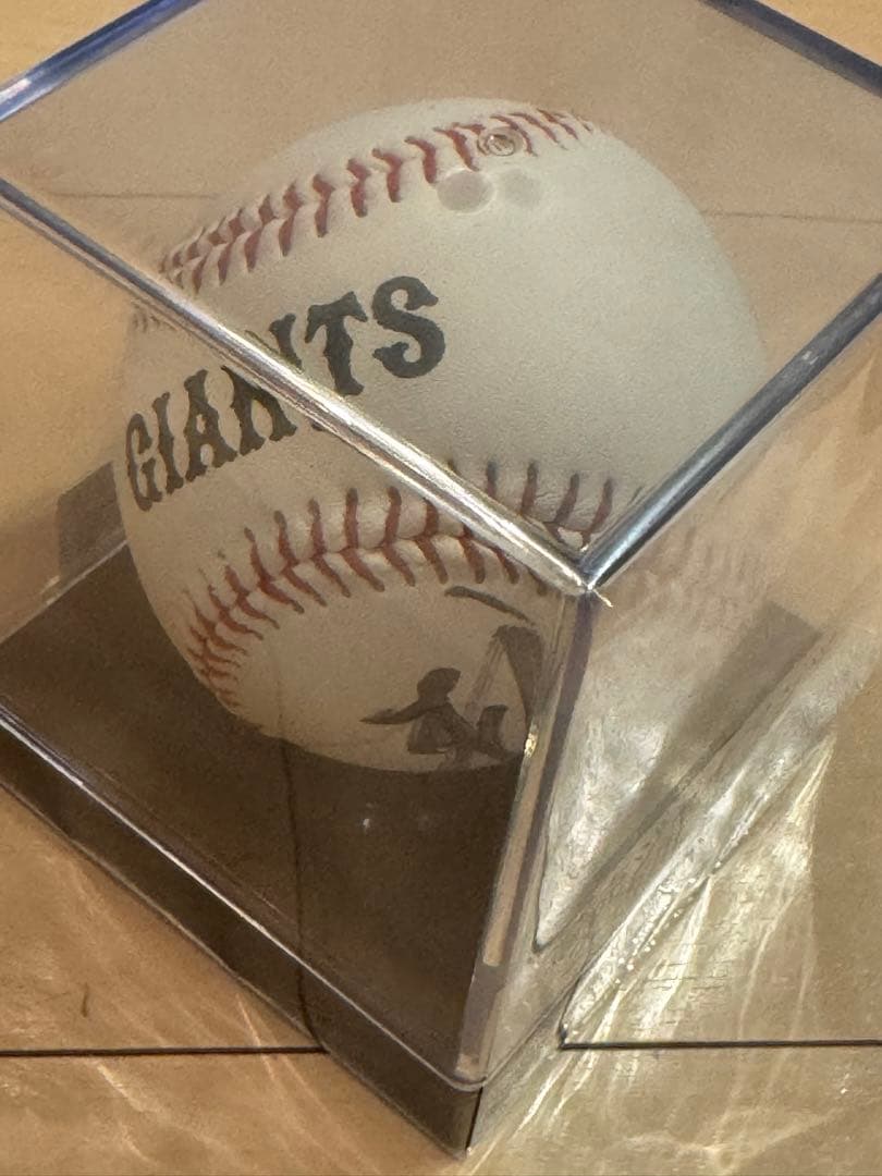【新品 非売品】吉川尚輝選手 直筆サインボール ジャイアンツ/巨人