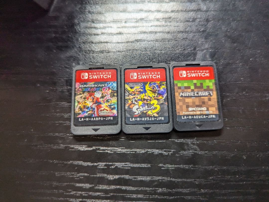 Switch本体 ＋ （カセット.ケース.充電器.ドック.コントローラー付）