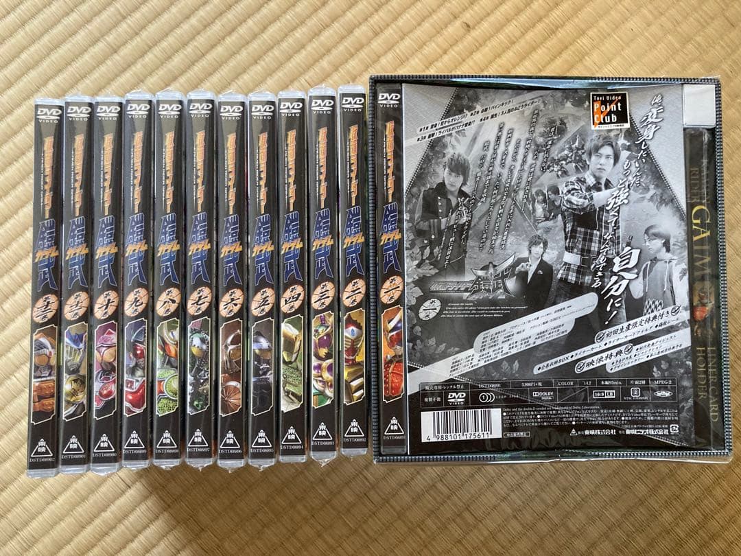 仮面ライダー鎧武　DVD 18本　未開封　多数　TV版DVD全巻収納BOX