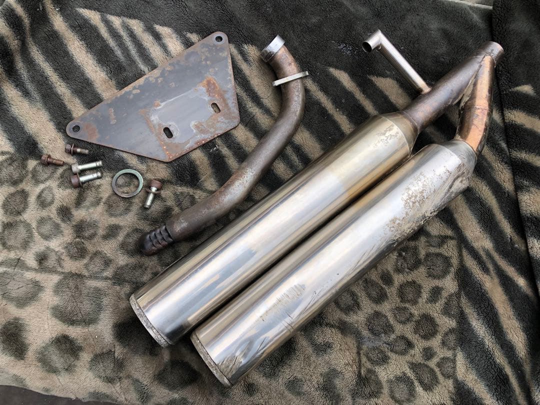マグザム　SG17J OVERレーシング　ツインマフラー　2本出し