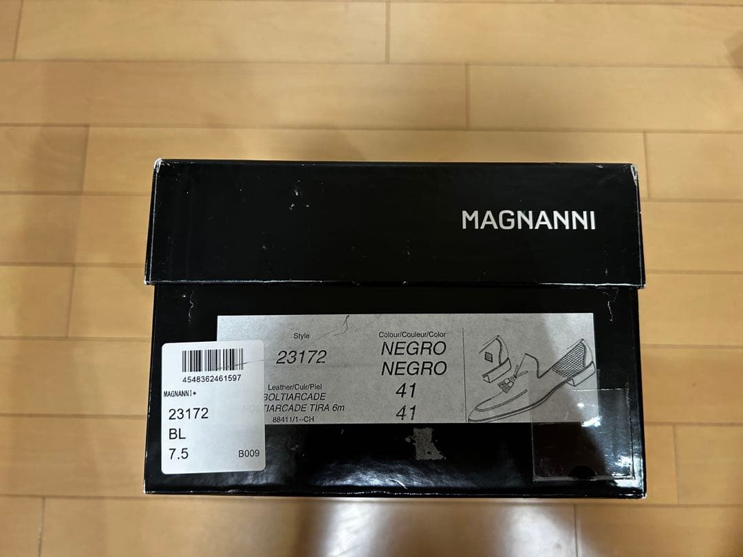 ♡ MAGNANNI 42 ブラック タッセルローファー♡