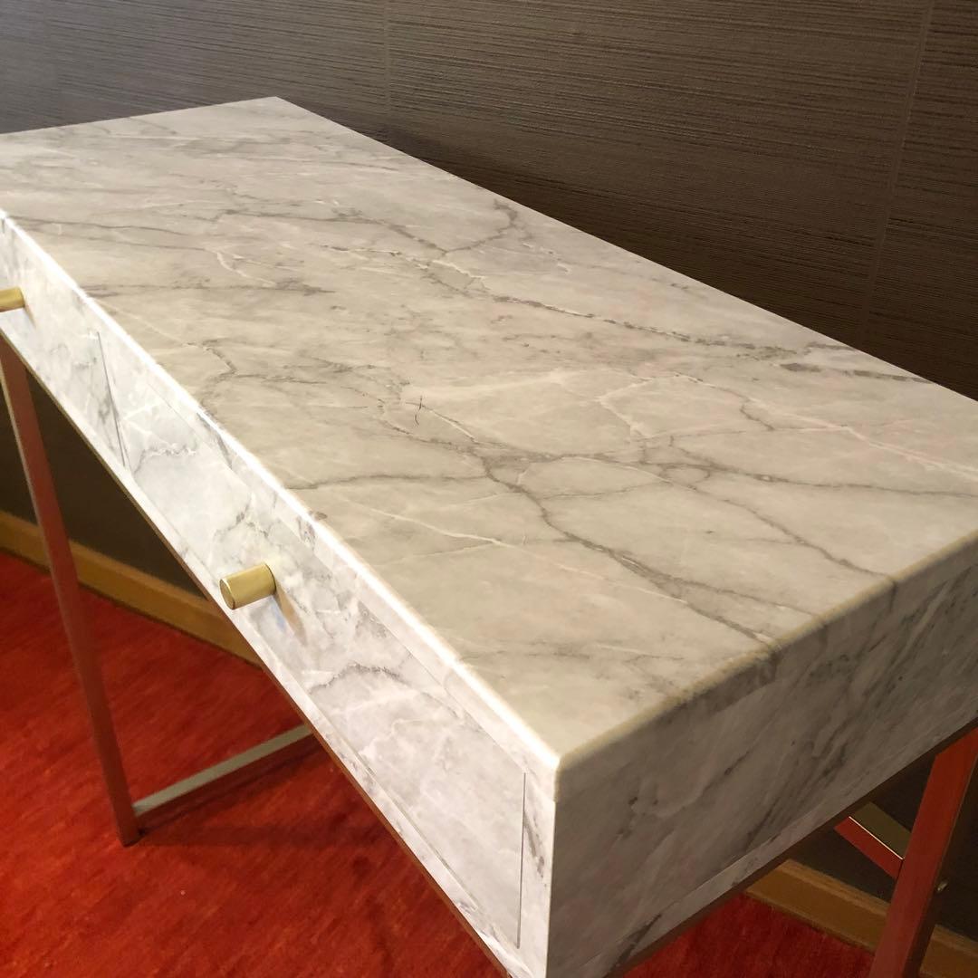 送料無料　コンソールテーブル　引き出し付き　大理石柄　ホワイト　ゴールド　飾り棚