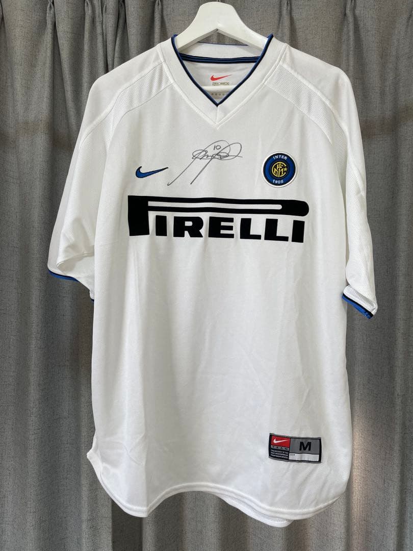 セリエAインテル　アウェイユニフォーム　ロベルト•バッチョ　サイン