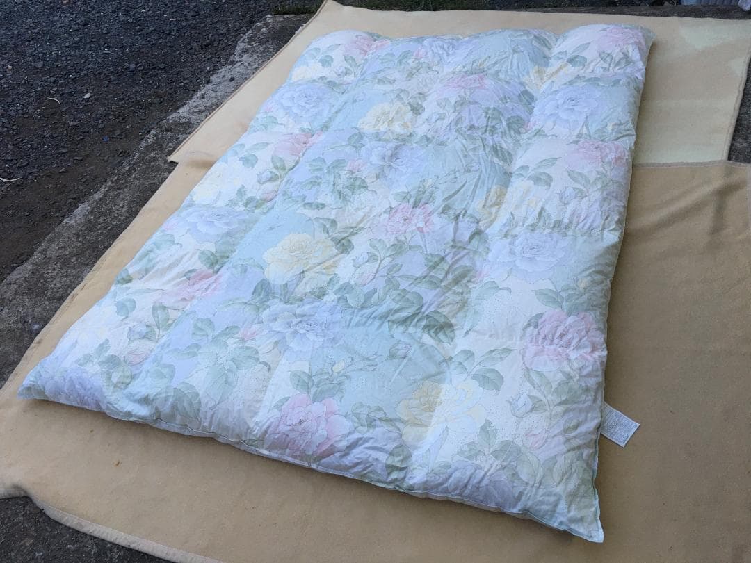 未使用 カーシーエンジョイ 羽毛掛ふとん EA-6665 1.3kg ハンガリー