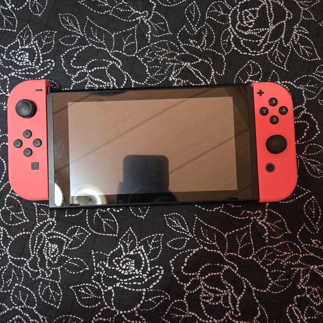 シ*ウ様 訳アリ ジャンク switch 液晶 本体とジョイコン右 換装済