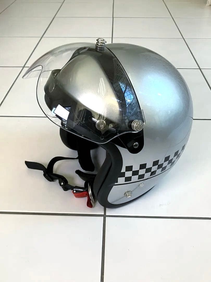 ジェットヘルメット　バイザー付き 旧車にとてもマッチします！
