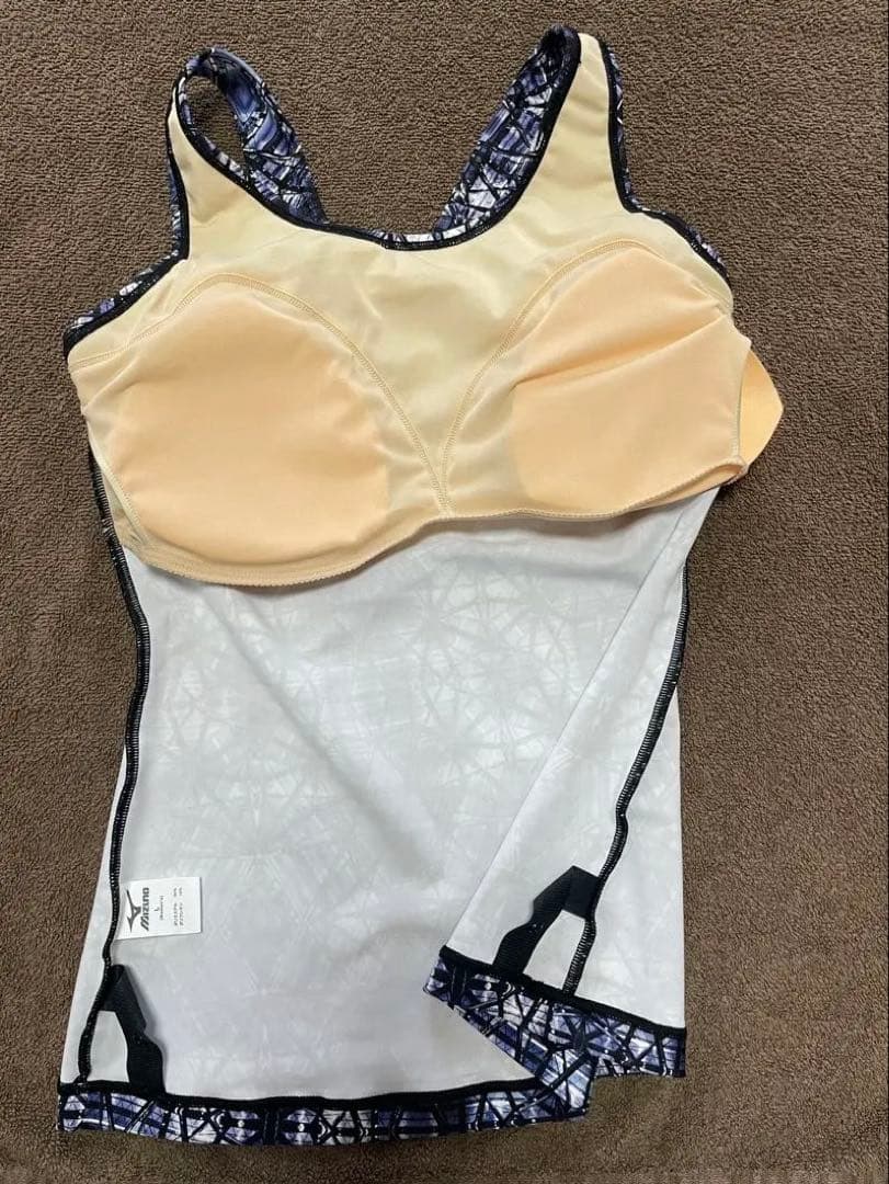 【新品未使用】【11号】ミズノ セパレート水着　MIZUNO