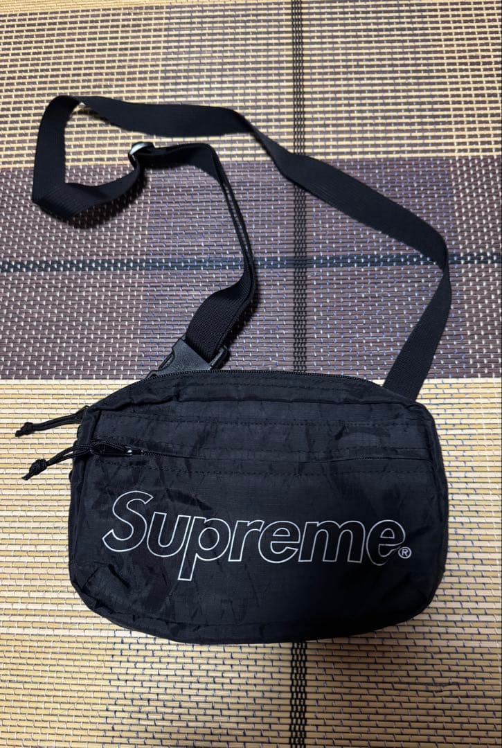 supremeショルダーバッグ 美品