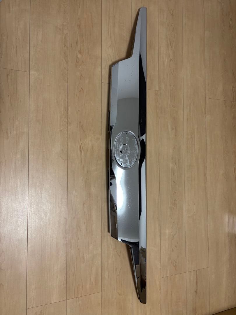 【るるる】30系アルファード後期　純正リアガーニッシュ　バックドア