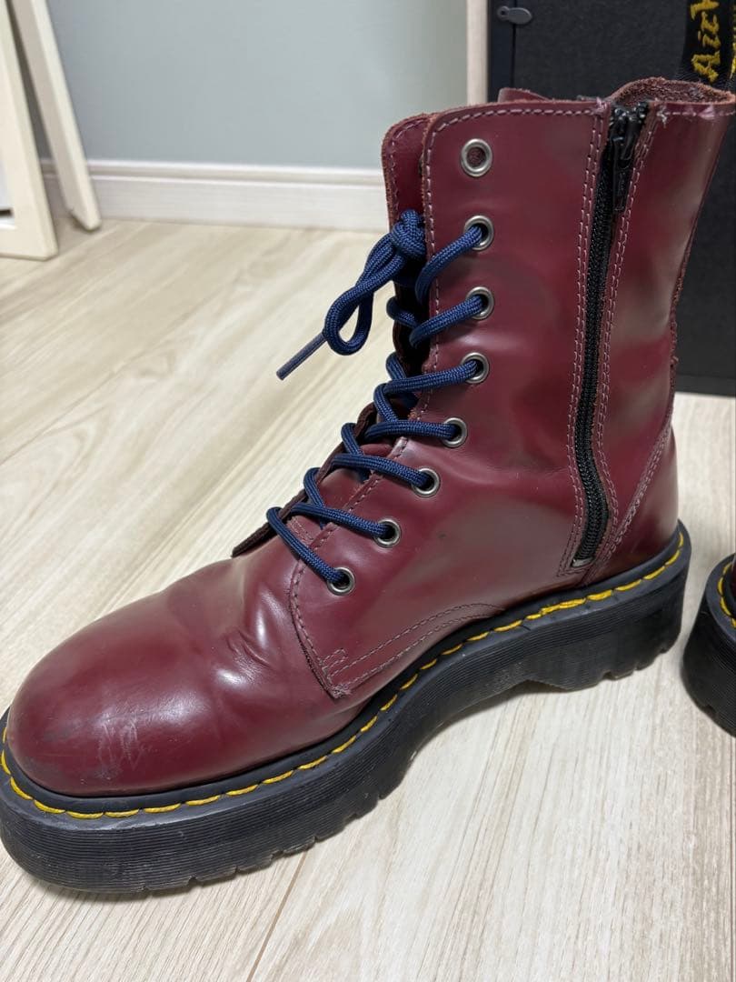 氷室京介ドクターマーチンクレイジーボム8ホールUK9