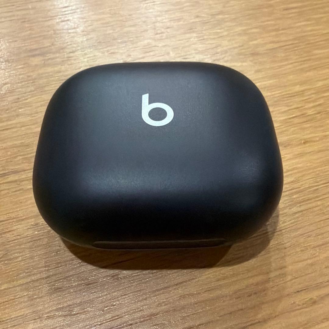 【中古】Powerbeats Fit ジェットブラック
