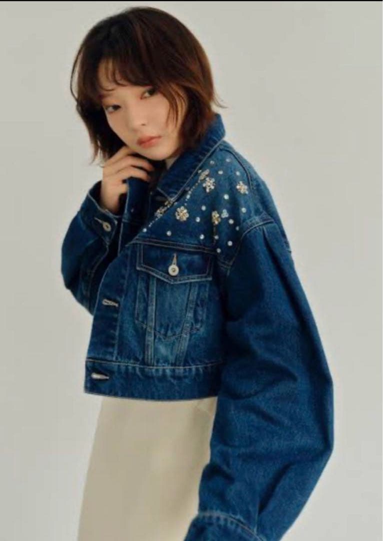 新品タグ付！リリーブラウン★ビジュー付デニムジャケット★gジャンスナイデル